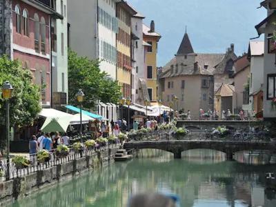55 M²/ Chez Lorette/ 250M Lake/ Private Parking 안시 외부 사진